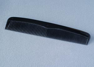 NEW WORLD COMBS